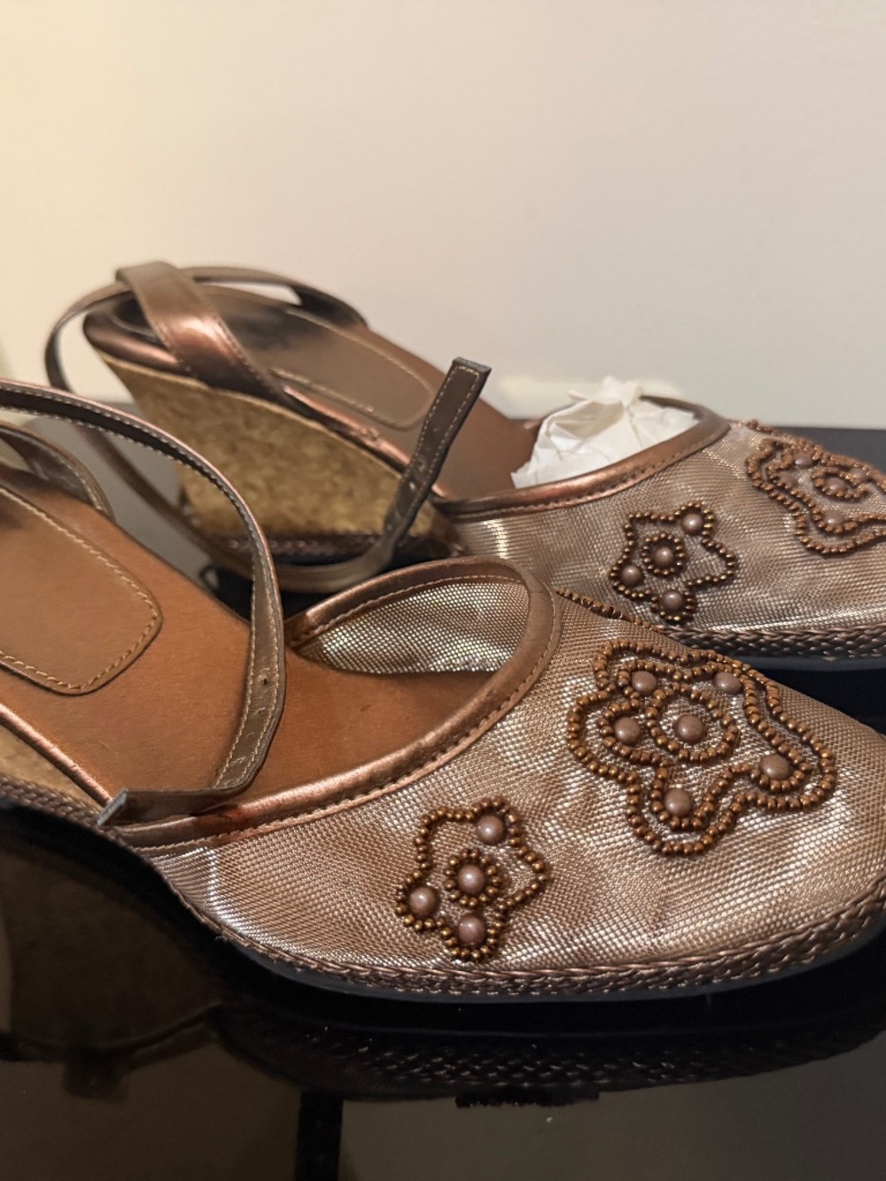 Beaded wedge heel